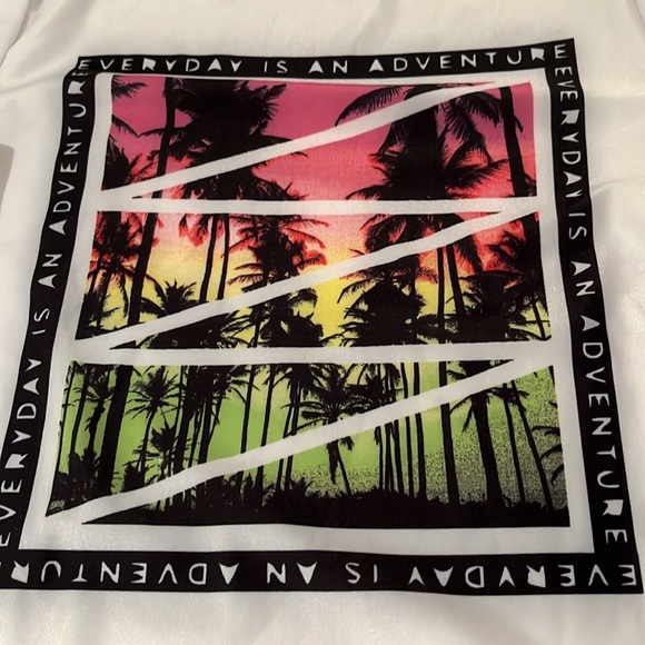 Old Navy rash guard - Picture 2 of 3